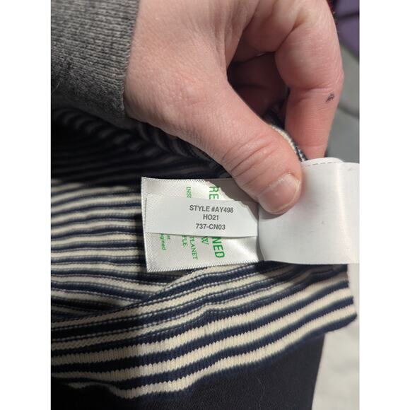 J Crew Womens Knit Pullover Striped Crewneck Sweater Sz L Cream Navy Split hem - Picture 6 of 6